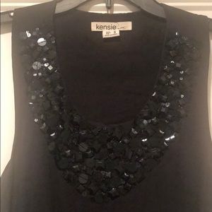 Beautiful slightly racerback Kensie mini dress